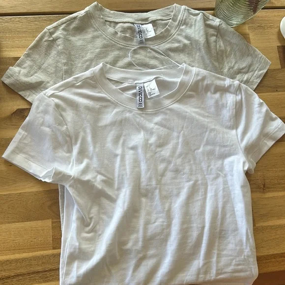 H&M basic tees - Picture 1 of 4